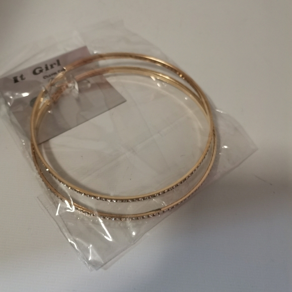 NWT RHINESTONE BIG HOOP EARRINGS - Picture 3 of 3